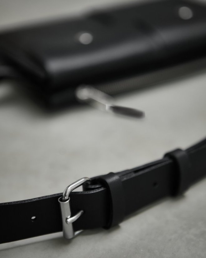 Elegantná ľadvinka | Čierna