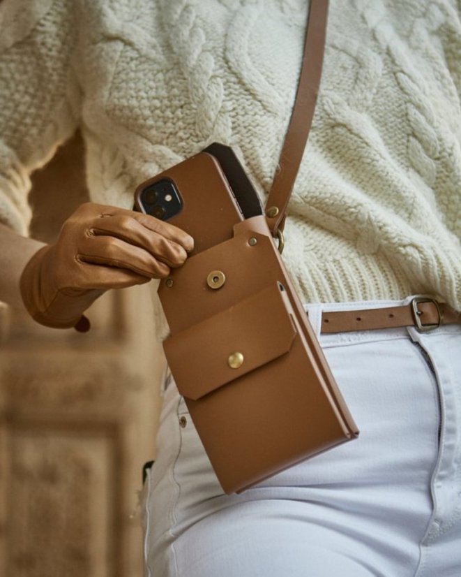 Dvojitá taštička s crossbody popruhom | Hnedá