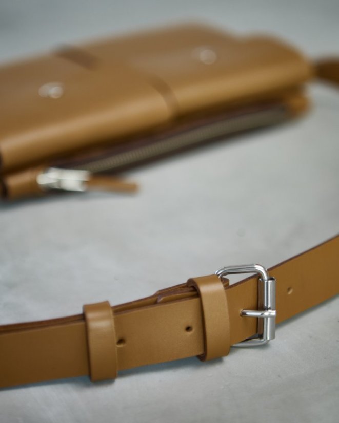 Elegantná ľadvinka | Hnedá