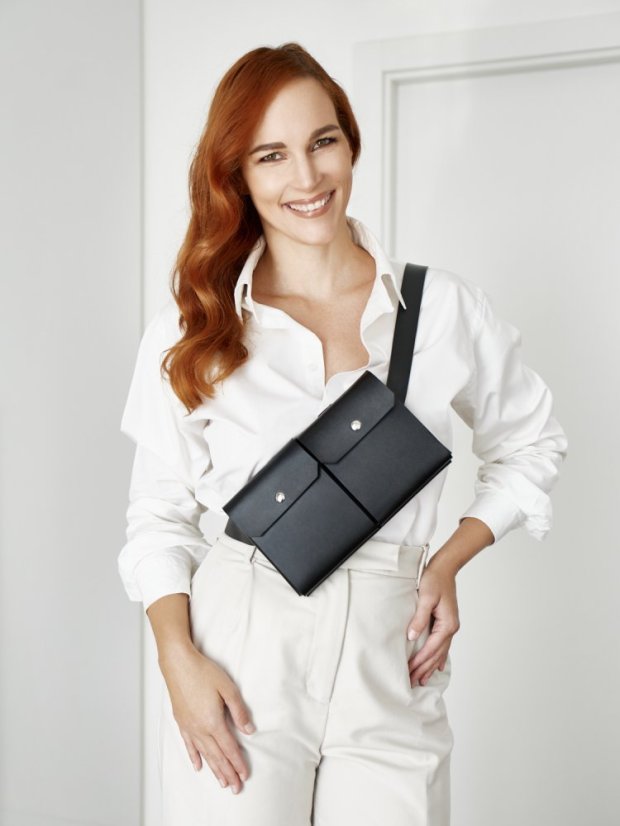 Elegantná ľadvinka | Čierna