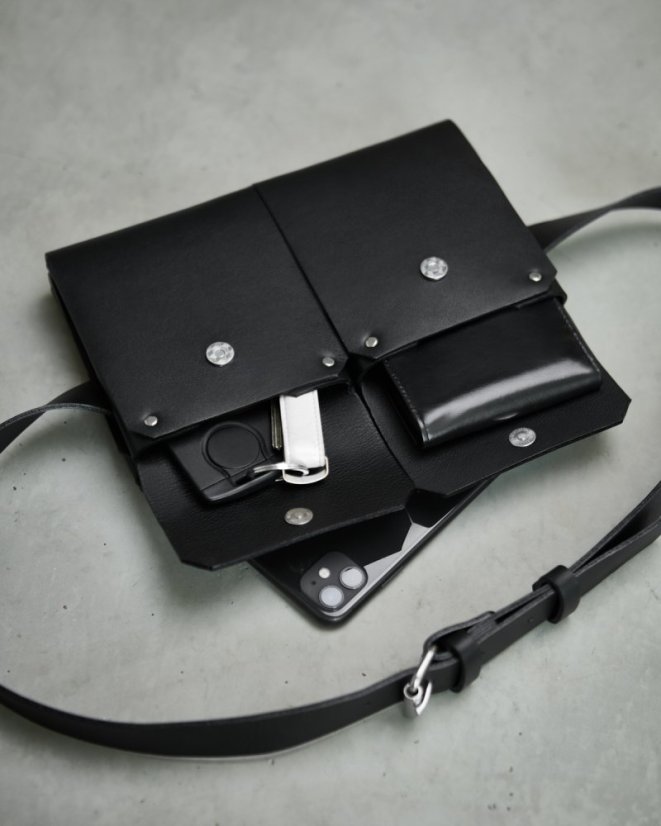 Elegantná ľadvinka | Čierna